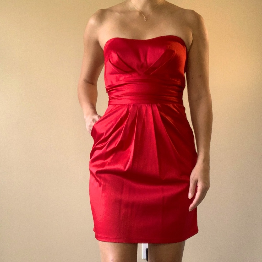 Cute Red Strapless Dress with Backside Tie Bow